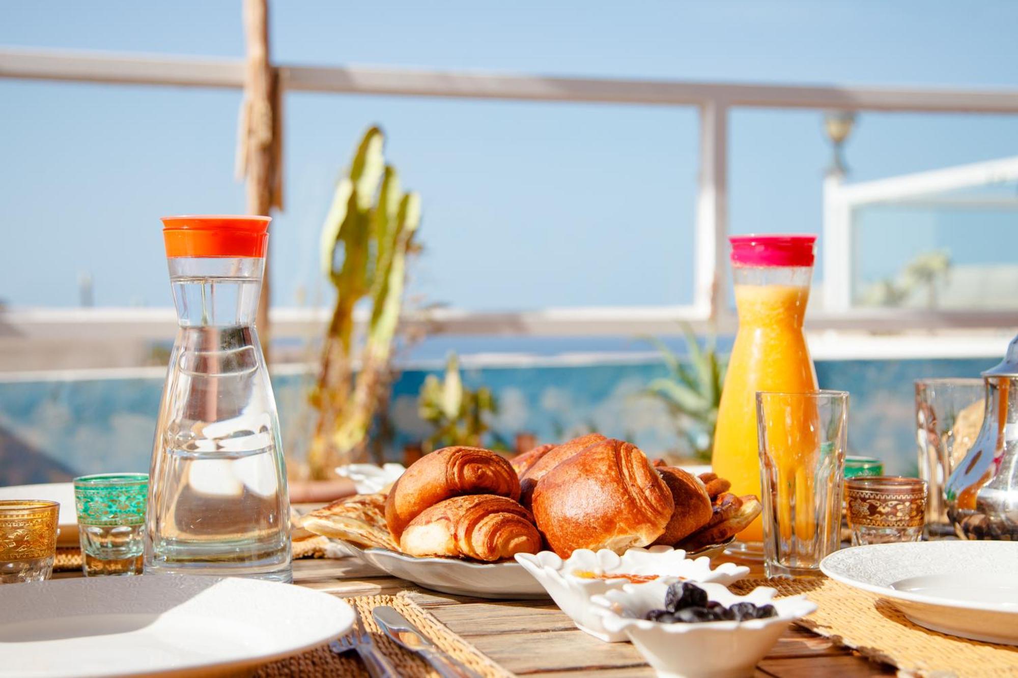 Hola Surf Morocco Aparthotel Tamraght Exterior photo